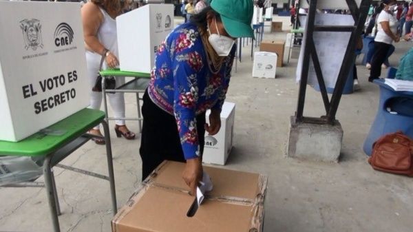 voto nulo - ecuador