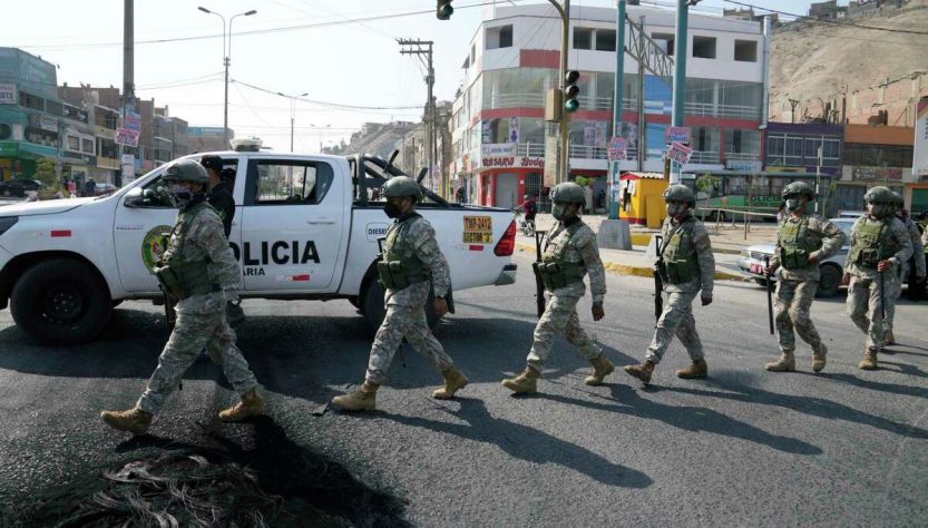 Perú_toque de queda